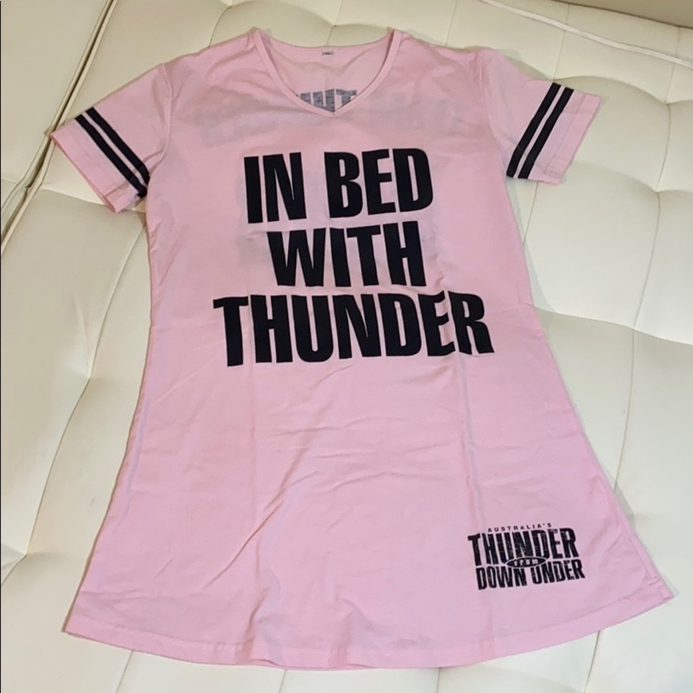 NWOT Thunder from Down Under Nightgown